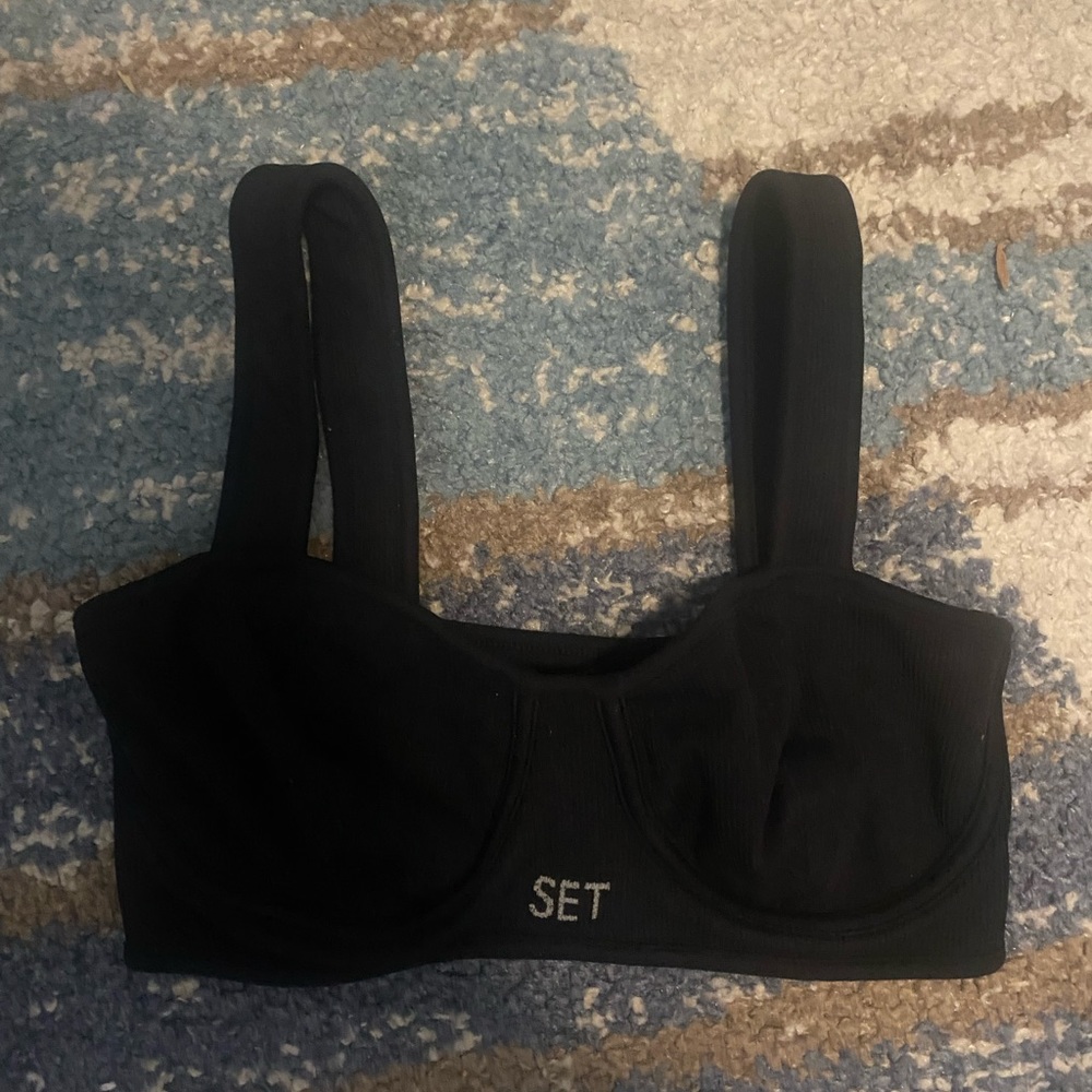 Black Set Active Contour Sports Bra